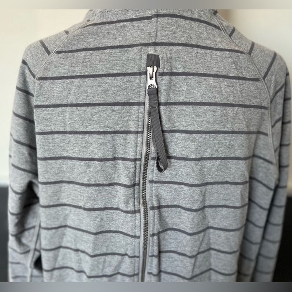 Lululemon 🍋 Gray Striped Hoodie - Picture 9 of 11